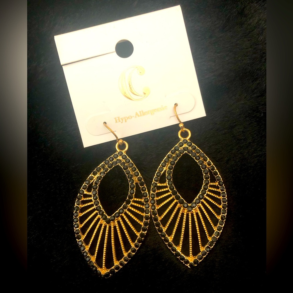 DRESSY EARRINGS